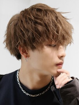 ルーシー 渋谷(LUCEY) センターパートニュアンスパーマフェザーパーマ波巻きパーマ