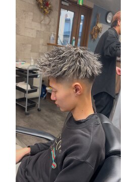 エスフォーメン  愛国西店(es for men) ジェットモヒカン×ホワイトメッシュ×ツイストパーマ