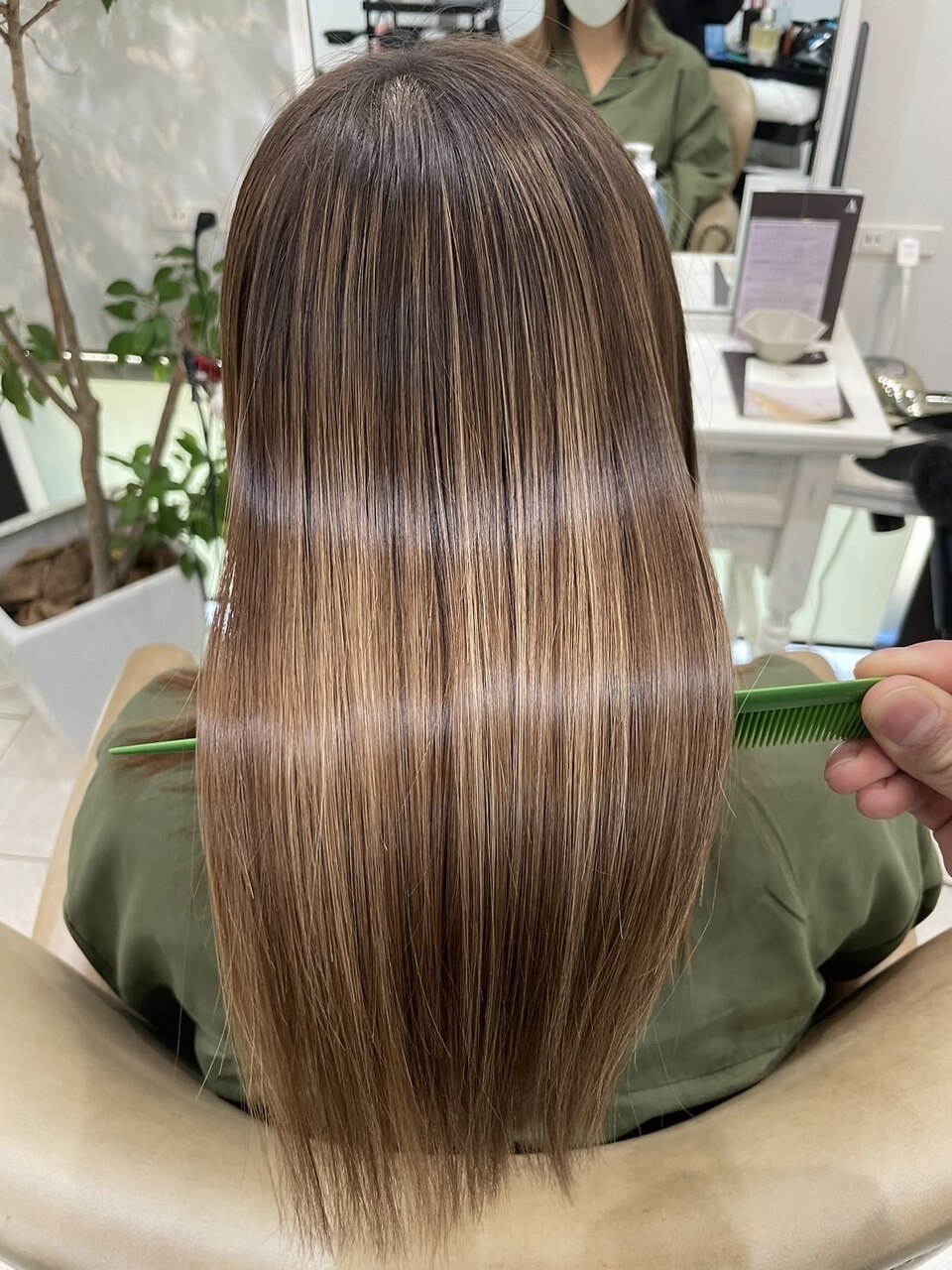 ★再来クーポン　カット＋高濃度水素カラー＋コアミーTR 27500円→19500円