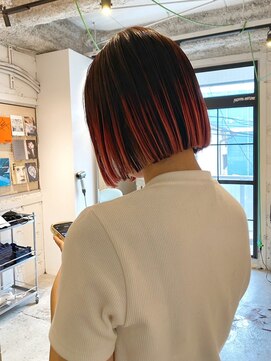 ルーム(Loom.) デザインカラーコントラストハイライト切りっぱなしカット