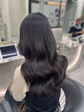 ロール 博多(Role) 縮毛矯正/髪質改善/ミディアムレイヤー/酸性ストレート/透明感