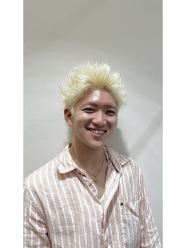 アピッシュココ(apish coco) ハイトーンスパイキーショート