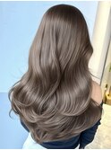 ヘーゼルベージュ　ブリーチなし　レイヤーカット　海外風