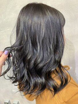 ロア 福岡天神本店(LORE) 透け感抜群グレージュヘア