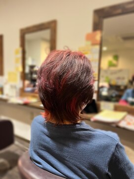 ウィーズヘアー(Weed's Hair) 大人ショートハイライト