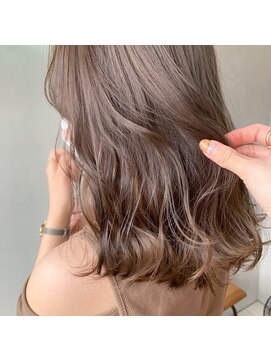 アルテ(ARTE) 【ARTE表参道/青山】顔まわりレイヤーセミロング×透明感カラー