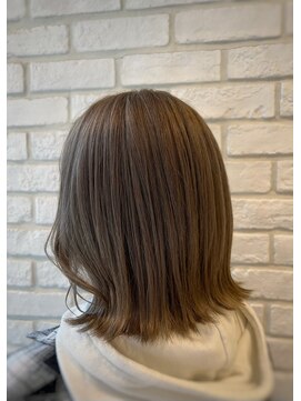 カイレア 辻堂(Kaile'a) ハイトーン×切りっぱなしミディアム【辻堂】