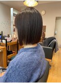 肩のラインのボブ