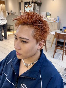 テトラ バイ ネオリーブ 横浜西口店(tetra by neolive) ブリーチ　スパイキーショート　オレンジ　横浜