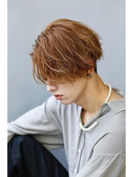リップスヘアー 梅田アネックス(LIPPS hair) 耳掛けセンターパート　ツーブロック　刈り上げ