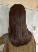 明るめブラウンで柔らかロングヘア
