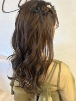 リンク(Link)&nbsp;韓国/韓国風アレンジ/巻き髪/巻き下ろし/ツインアレンジ