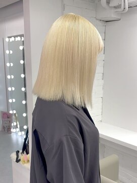 ベレーザ 渋谷神南(Beleza) 16857抜きっぱなしブロンドホワイトブロンド韓国ミニマルボブ