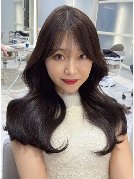 アフロートリノ(AFLOAT Leino) 前髪あり 韓国風くびれレイヤーロング