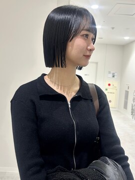 ケンジ 横浜(KENJE) 切りっぱなしボブ／ブラックカラー