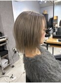 軽い質感×動き◎ 似合わせ3Dカット グレージュカラー