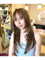 ティアナ(Tiana) ヘーゼルベージュカラー