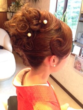 ビューティーサロン キセキ(Beauty Salon kiseky) 夜会巻きアレンジ
