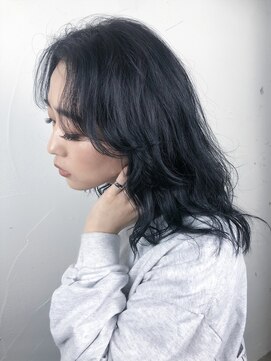 アリー 原宿 表参道(ALLY) 【ALLY】切りっぱなしボブ×ネイビーカラー