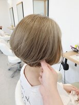 チェレ オレ 新金岡店(Chere ore)&nbsp;30代40代ひし形大人かわいい小顔プラチナアッシュショート