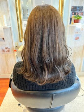 シャラク 佐野店(sharaku) アッシュベージュ/ベージュ/デザインカラー