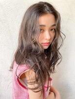 ロロ(ro-ro)&nbsp;【恵比寿ro-ro】セミウェットウェーブ×アッシュグレージュ