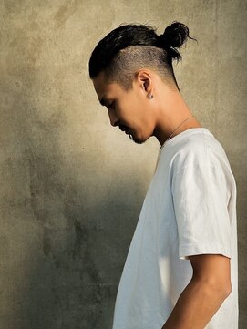 ザ ダグラスヘア 岐阜 忠節橋通り(The Douglas hair) 【ツイストスパイラルパーマ】マンバンツイスト