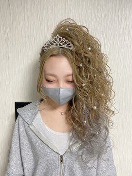 ベルグロー(BELLEGROW) 盛り髪