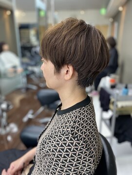 シャンプーボーイエイムス(SHAMPOO BOY aims) 大人ベリーショート