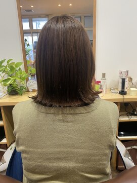 ケイズプラスカラン(HAIR AND MAKEUP K's PLUS calin) 外ハネボブ