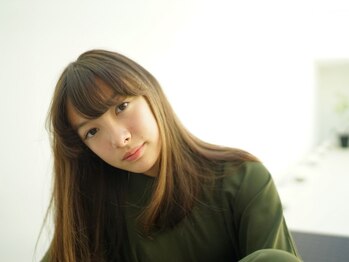 メゾン アヴァロ(Maison Avallo)の写真/お気に入りのカラーやパーマも美しい髪でさらに映える仕上がりに。ナノミストトリートメントで艶髪へ。