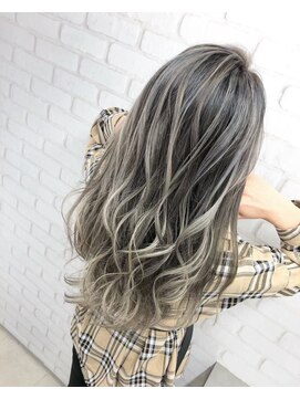 アイズ 本厚木(AIZU) デザインカラー