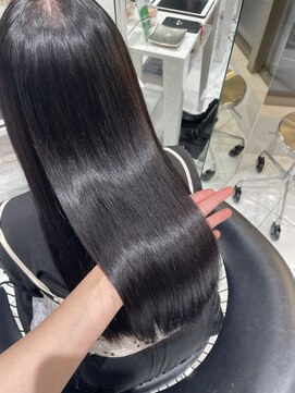 フォルテ ティアラ 横浜店(FORTE TIARA) 髪質改善 透明感ブラック