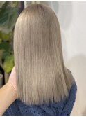 大人気のash beige color