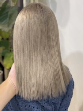 メリー オオサカ(Merly Osaka) 大人気のash beige color