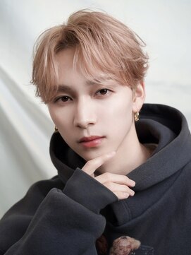 ゼロ 渋谷(XeRo) ピンクベージュ