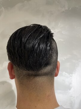 アクセル(Axe-l) メンズ　バーバースタイル