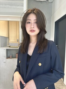 ノイ 銀座(noi) 顔周りレイヤーカットくびれヘアミルクティーベージュカラー韓国