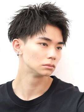 アーリー(Ali'i) スパイキーショートソフトツイストパーマアップバングフェード