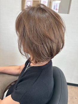 シフォン(CHIFFON)の写真/白髪染めをもっと自然に、もっとおしゃれに
