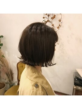 マウロア(MAULOA) “くびれボブ  今どきオシャレボブ  ぷっつんボブ”中西英美子