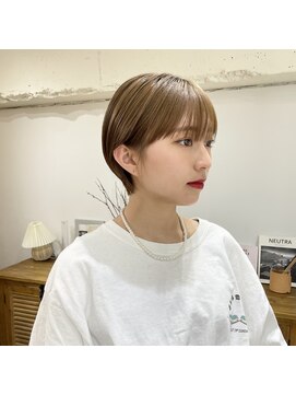 ジジ 代々木(Gigi) 丸みマッシュショート