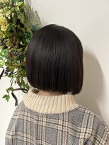 クルム(KURUMU)&nbsp;前下がりボブ