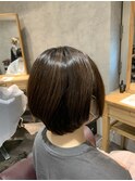 ショートボブ
