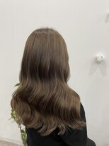 シダ(sida SAIIN)&nbsp;20代　大人気透明感たっぷり韓国風巻きスタイル