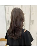 くすみアッシュオリーブ+ハイライトカラー×ロングウェーブ