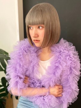 シーン(SCENE) 切りっぱなしボブ　ミニボブ　ハイトーン　透明感【天神/今泉】