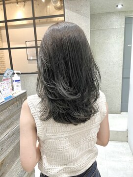 フェリア 渋谷(Feria) オリーブベージュカラー♪