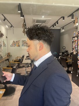 ギルド(guild.) スーツに合うパーマスタイル【guild】