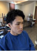 大人の色気漂うウェーブパーマスタイル